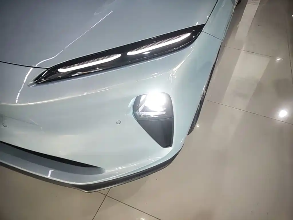 NIO ET5T — миниатюра 24