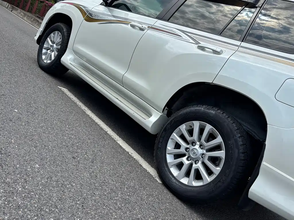 Toyota Prado (Import) — миниатюра 14