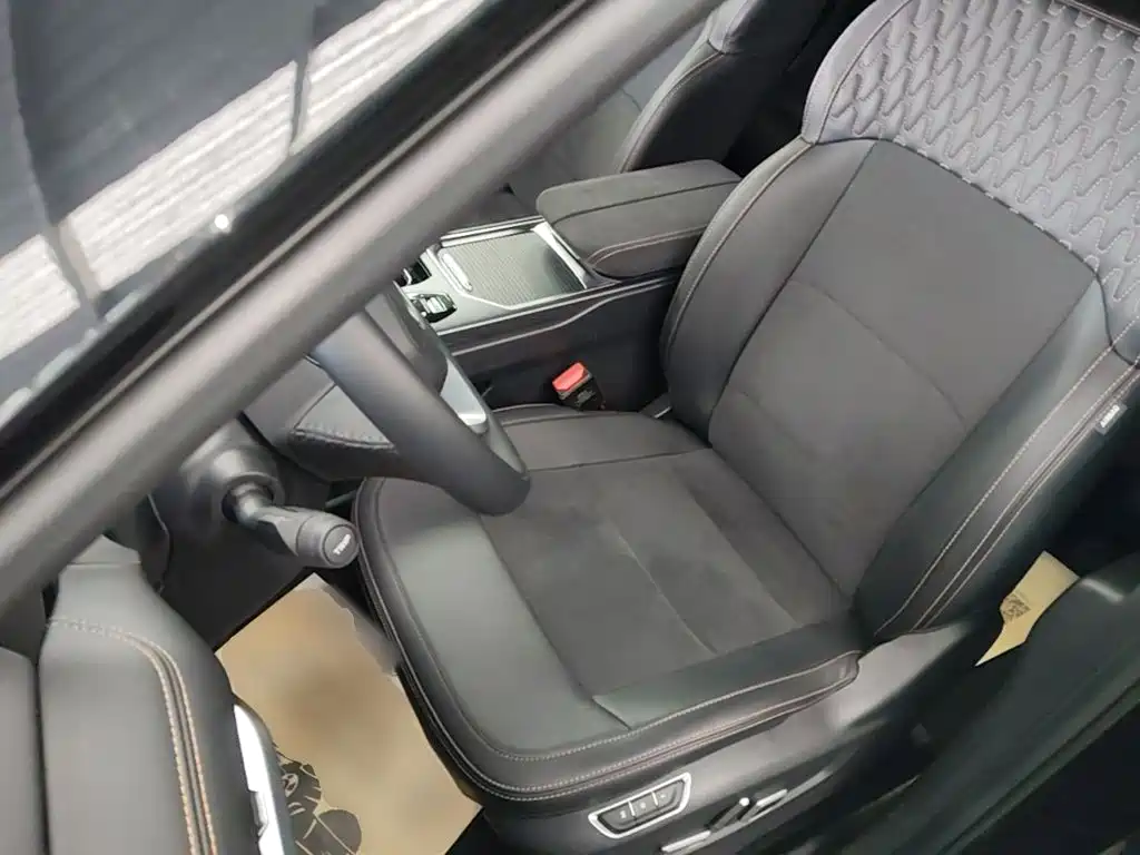 Geely Haoyue L — миниатюра 15