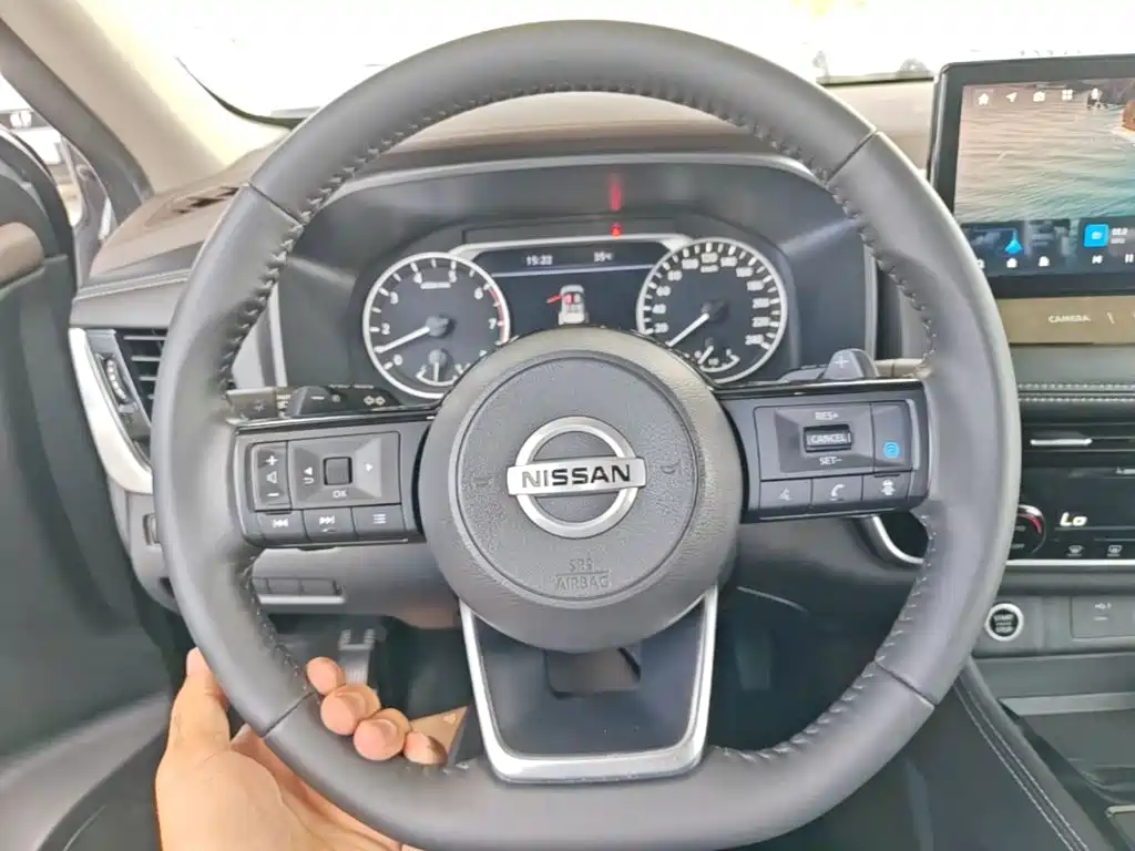Nissan X-Trail — миниатюра 11
