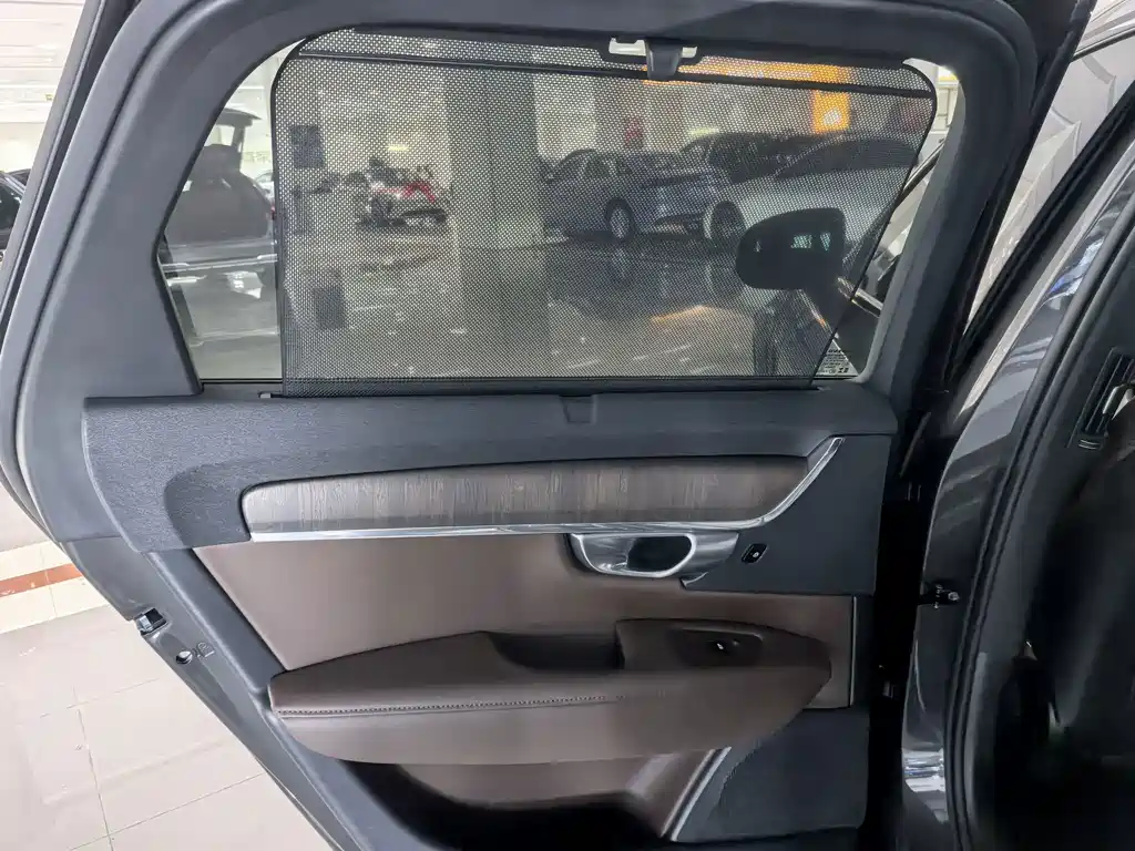 Volvo V90 — миниатюра 21