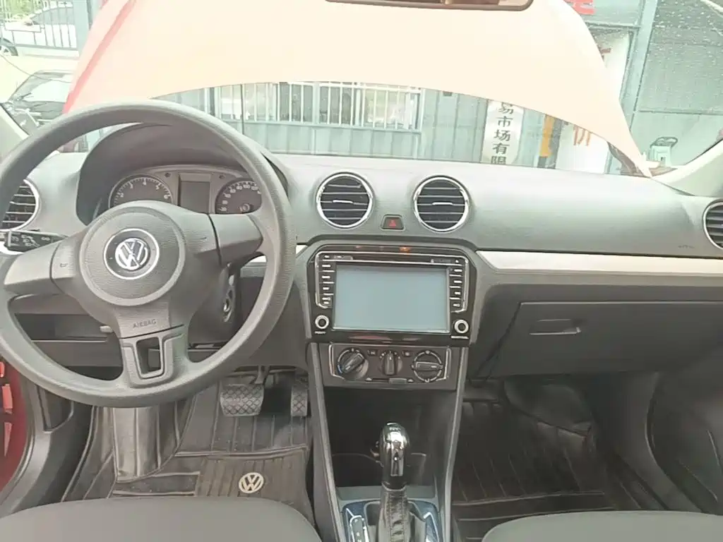 Volkswagen Jetta — миниатюра 13