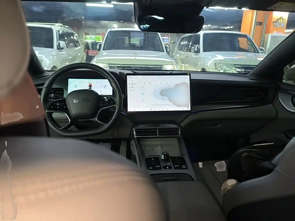 BYD Seal — миниатюра 10