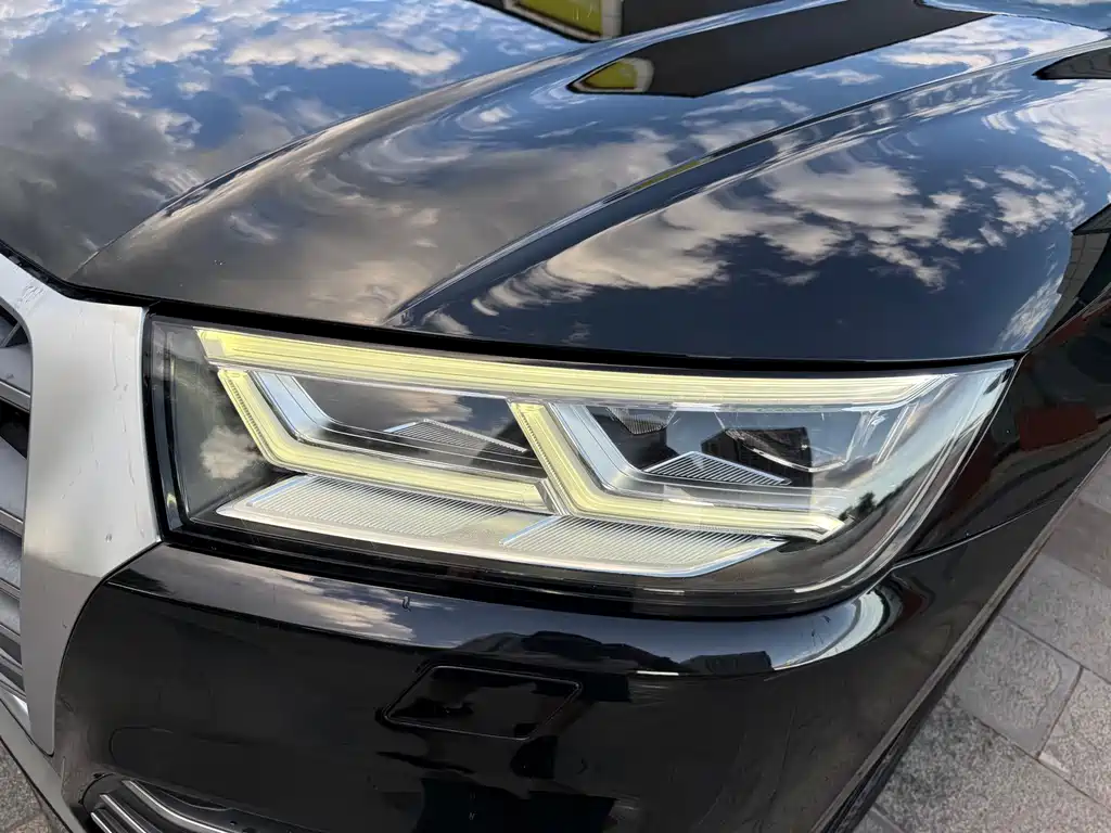 Audi Q5L — миниатюра 12