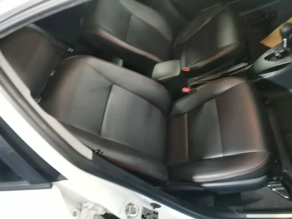 Toyota Yaris L — миниатюра 25