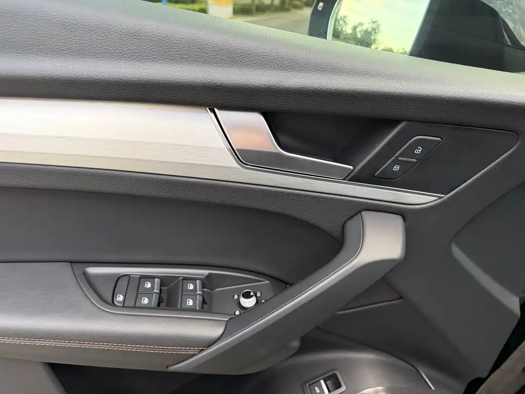 Audi Q5L — миниатюра 18