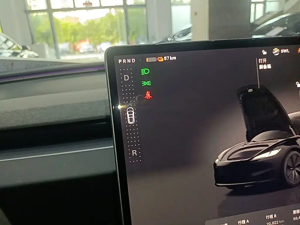 Tesla Model 3 — миниатюра 14