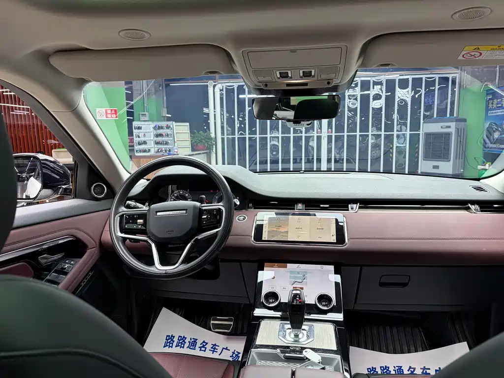 Land Rover Evoque — миниатюра 7