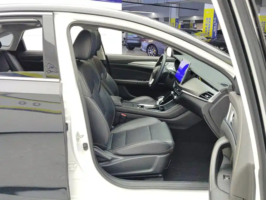 Changan Eado — миниатюра 8