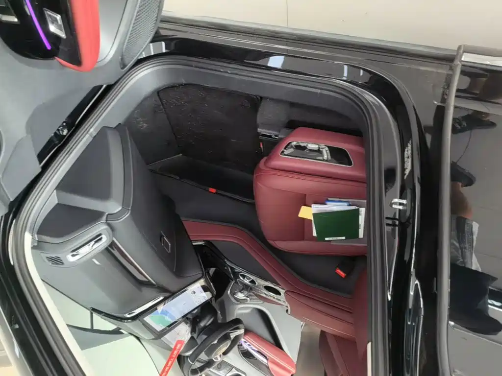 Hongqi Hongqi HS3 PHEV — миниатюра 18
