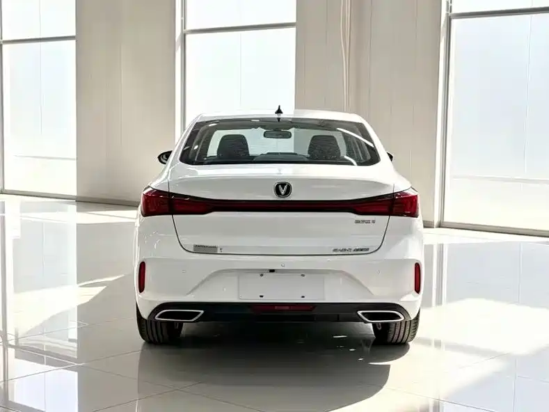 Changan Eado — миниатюра 8