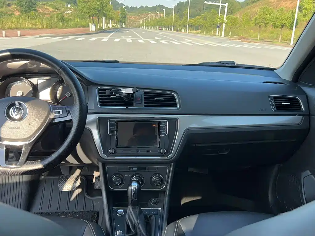 Volkswagen Lavida — миниатюра 15