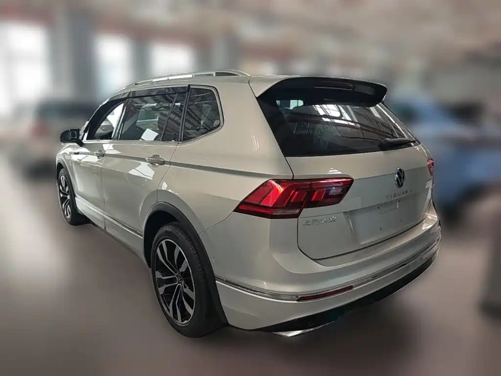 Volkswagen Tiguan L — миниатюра 7