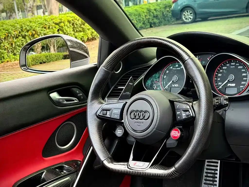 Audi R8 — миниатюра 4