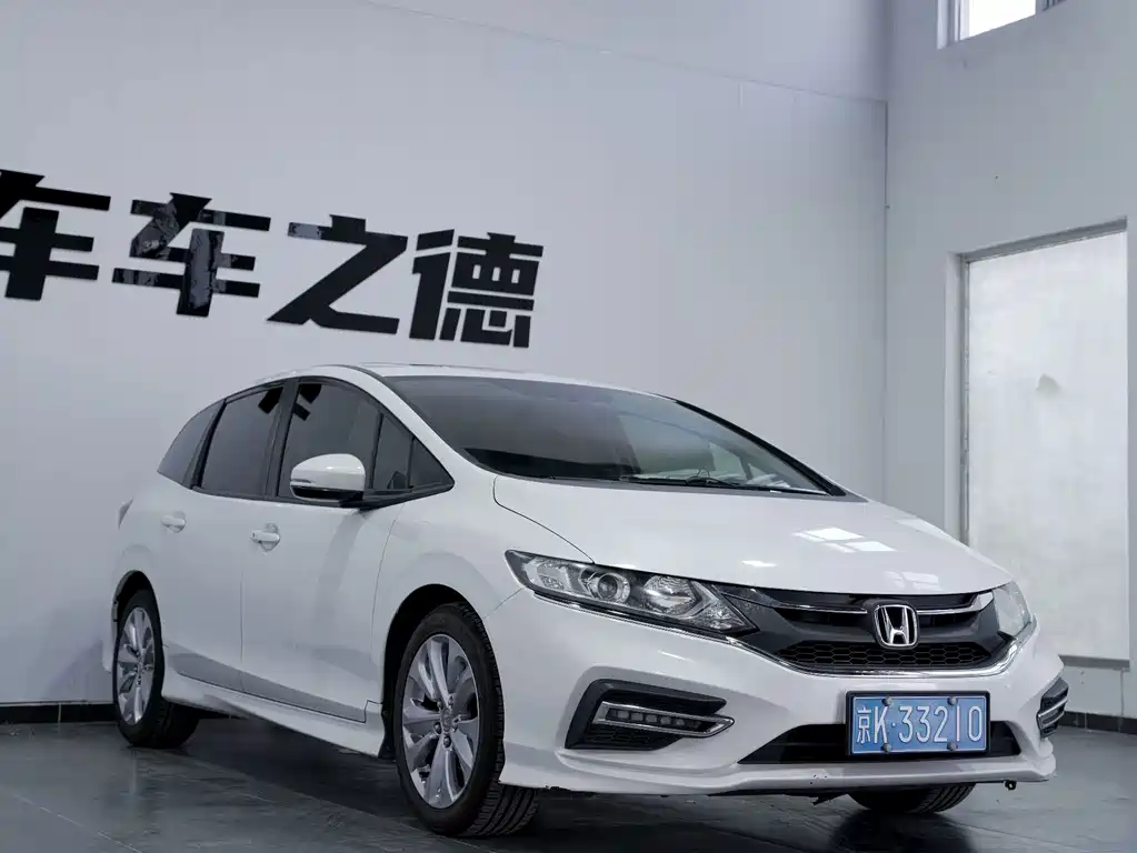 Honda Jade 1.8L Auto Comfort Edition 5 seats, фото 2