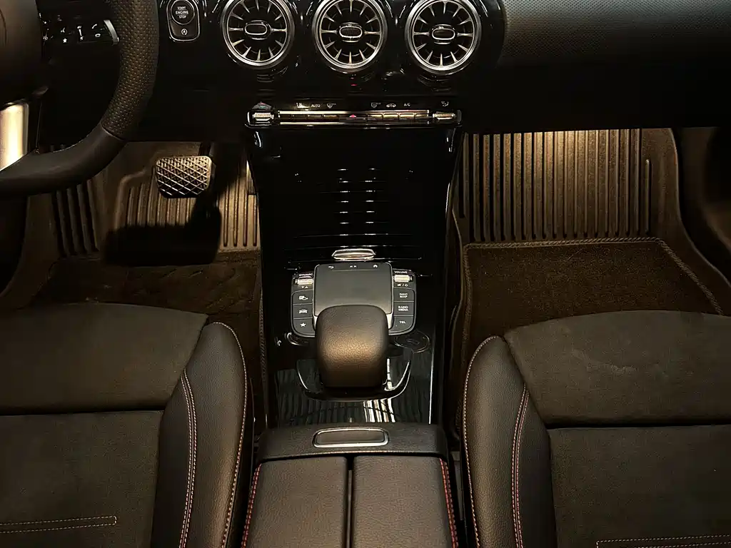 MERCEDES-BENZ A CLASS