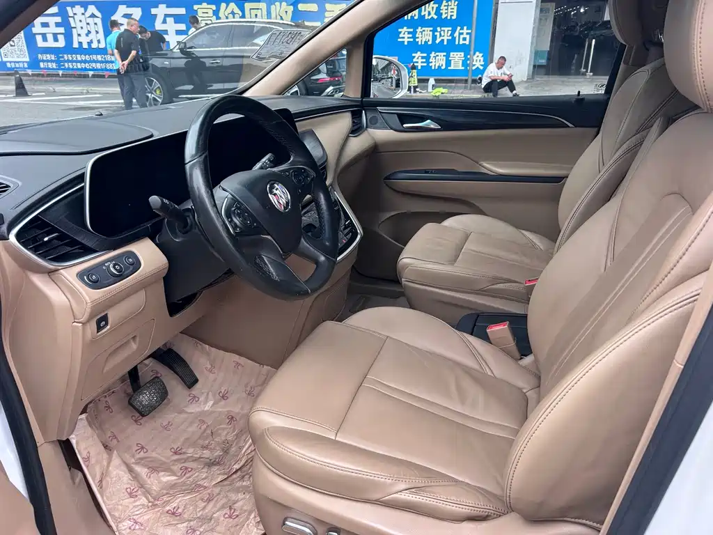 Buick GL8 — миниатюра 3