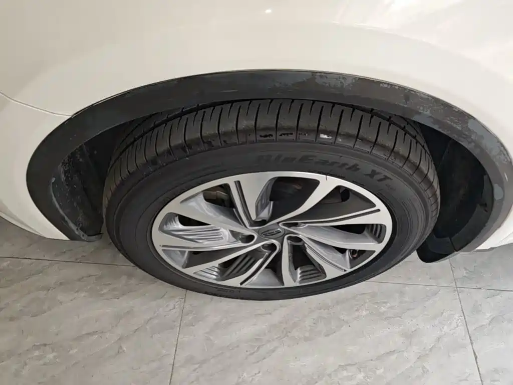 Geely Jia Ji — миниатюра 23