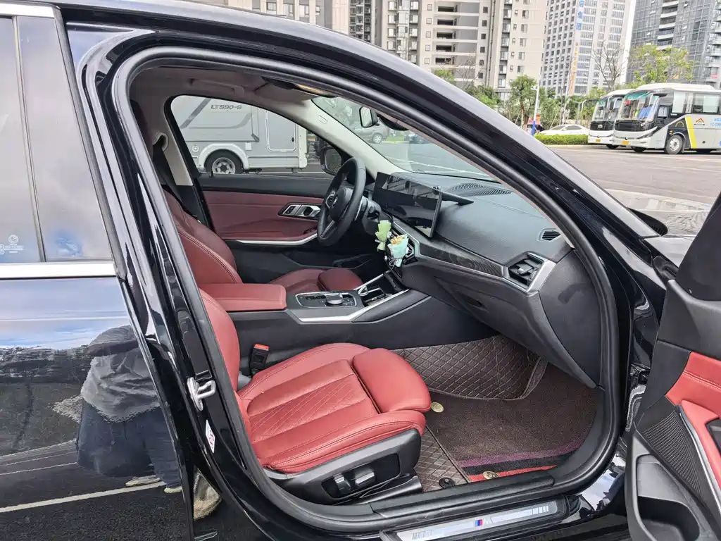 BMW 3 Series — миниатюра 10