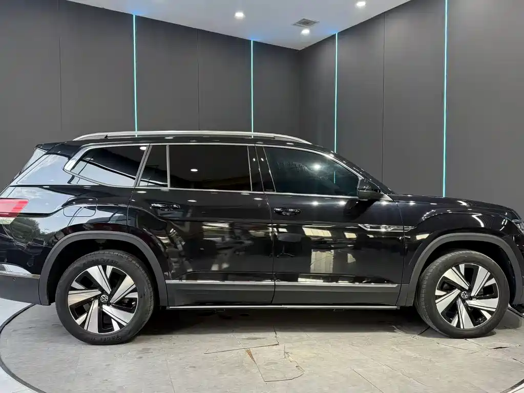 Volkswagen Teramont — миниатюра 5