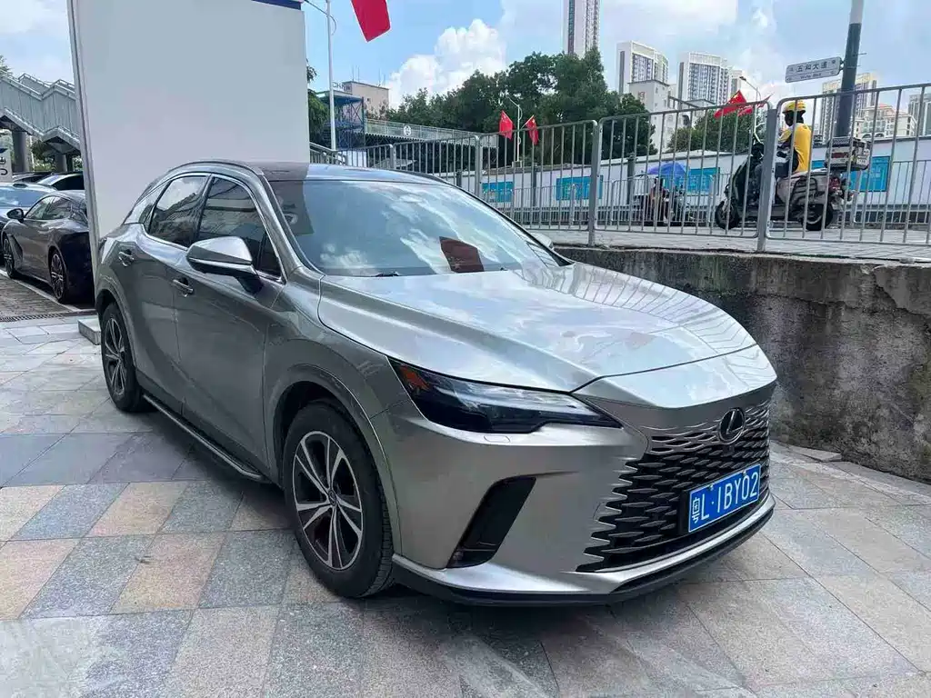 Lexus RX — миниатюра 2
