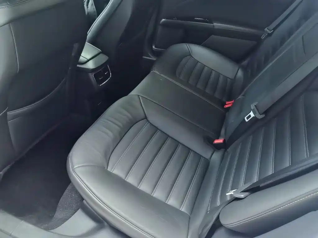 Ford Mondeo — миниатюра 17