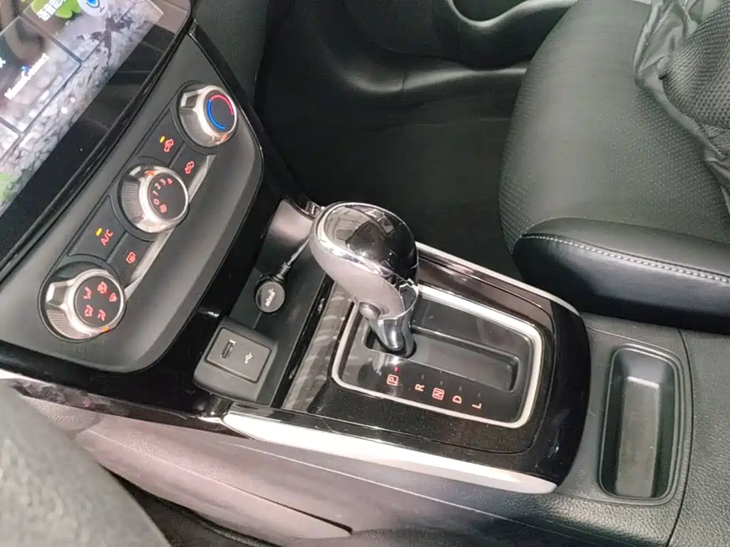 Nissan Sylphy — миниатюра 14
