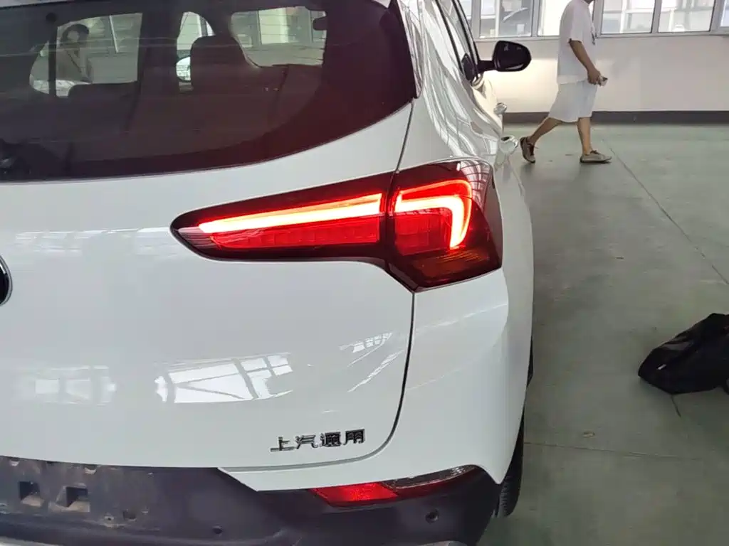 Buick Encore GX — миниатюра 8