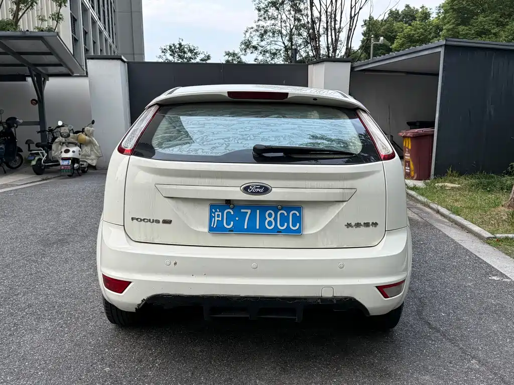 Ford Focus — миниатюра 11