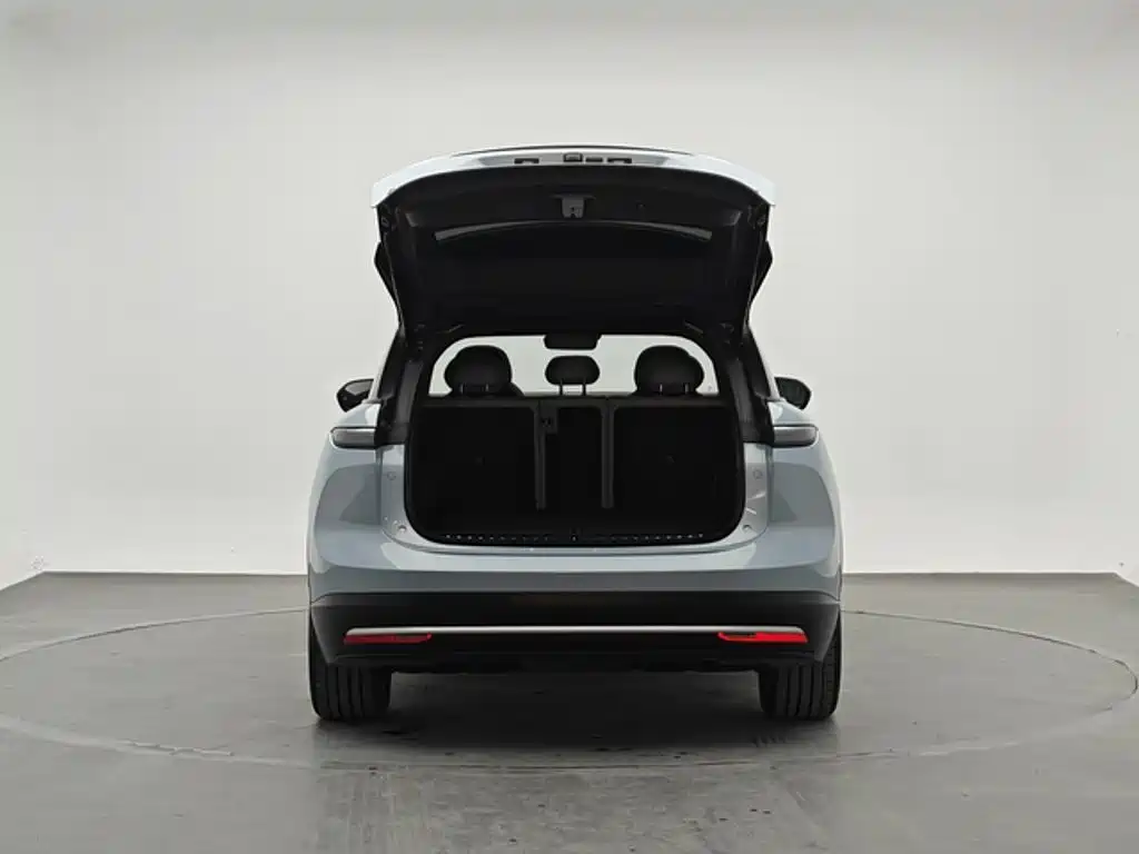 NIO ES6 — миниатюра 10
