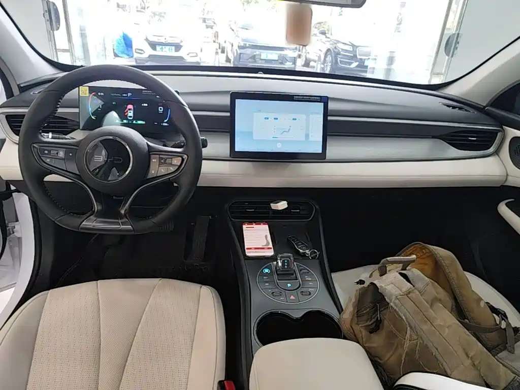 BYD Seal 05 DM-i — миниатюра 10