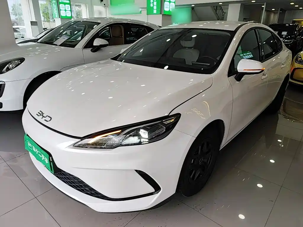 BYD Seal 05 DM-i — миниатюра 2