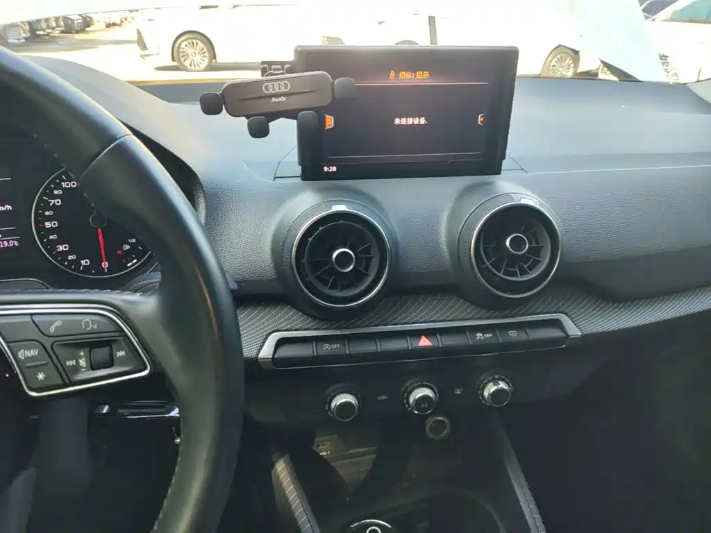 Audi Q2L — миниатюра 13