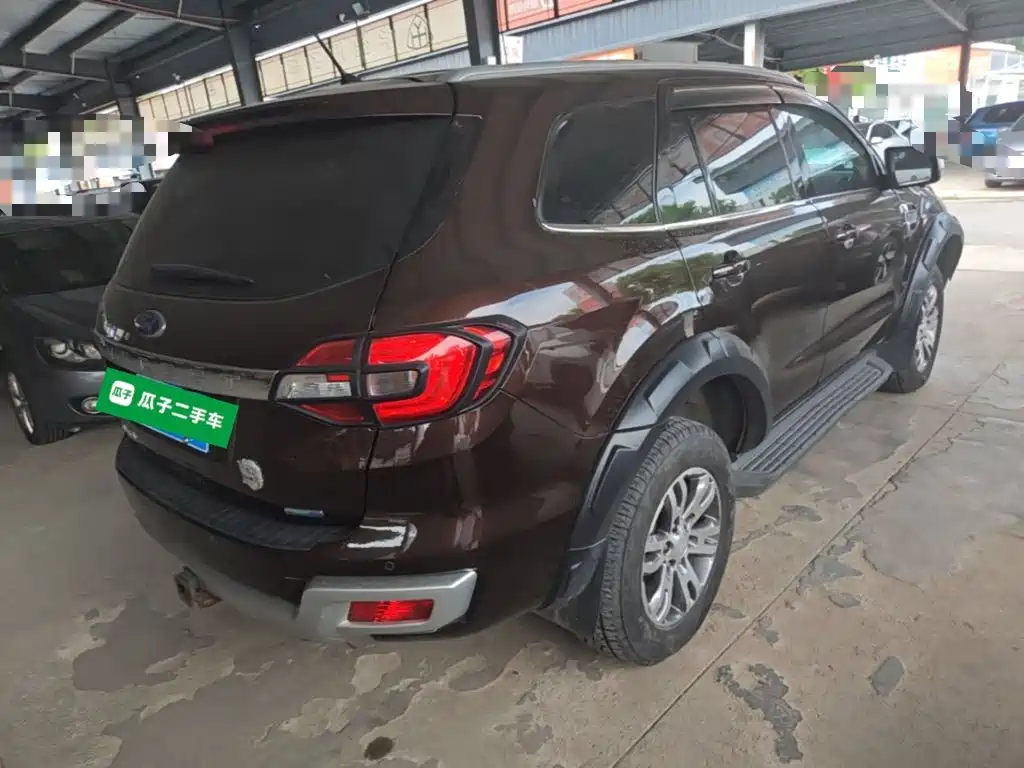 Ford Everest — миниатюра 5
