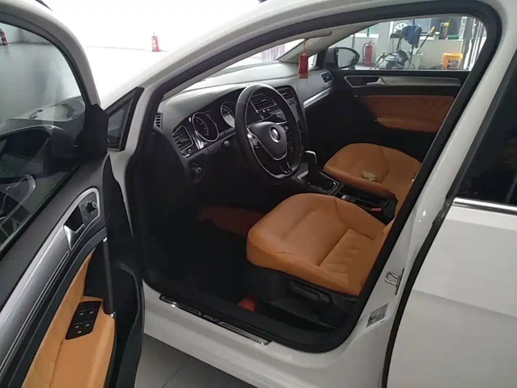Volkswagen Golf — миниатюра 15