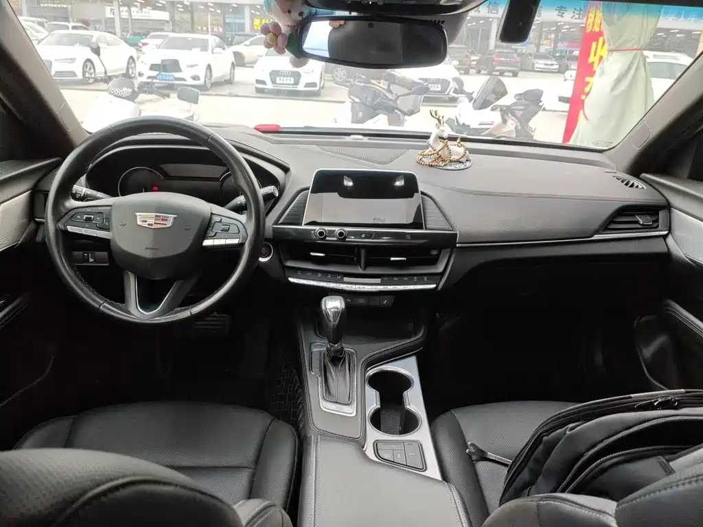 Cadillac CT4 2021 28T Luxury