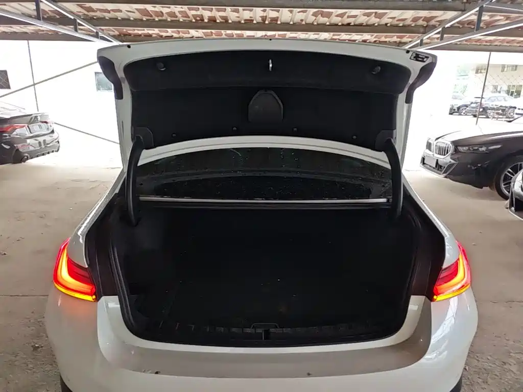 BMW i3 — миниатюра 19