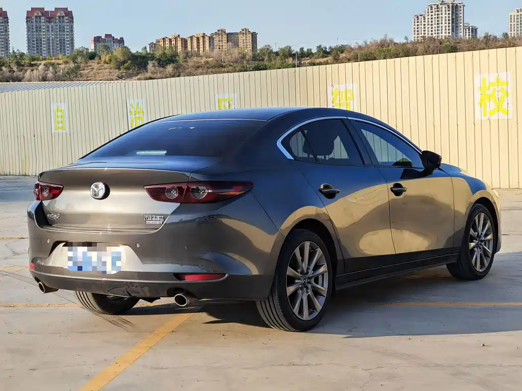 Mazda 3 Axela — миниатюра 4