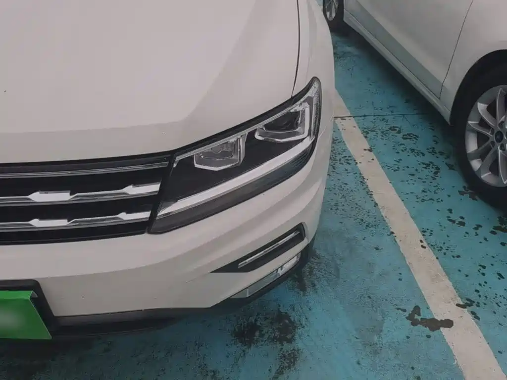Volkswagen Tiguan L — миниатюра 24