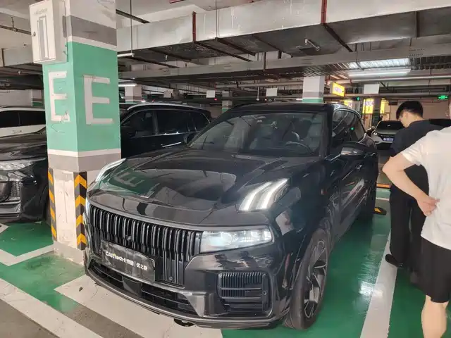 2022 Lynk & Co 09