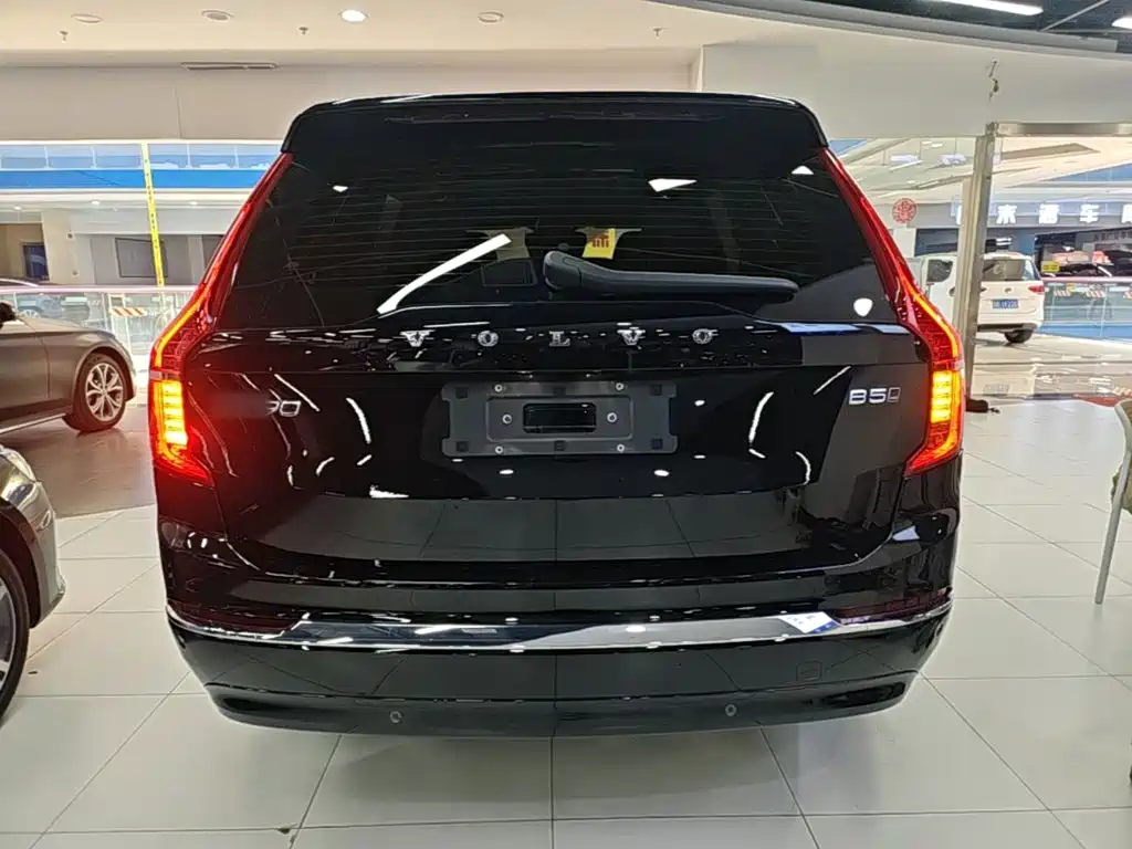 Volvo XC90 2024 B5 Luxury 7 мест