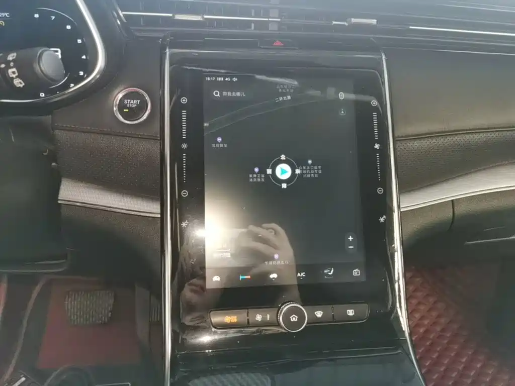 Roewe RX5 MAX — миниатюра 13