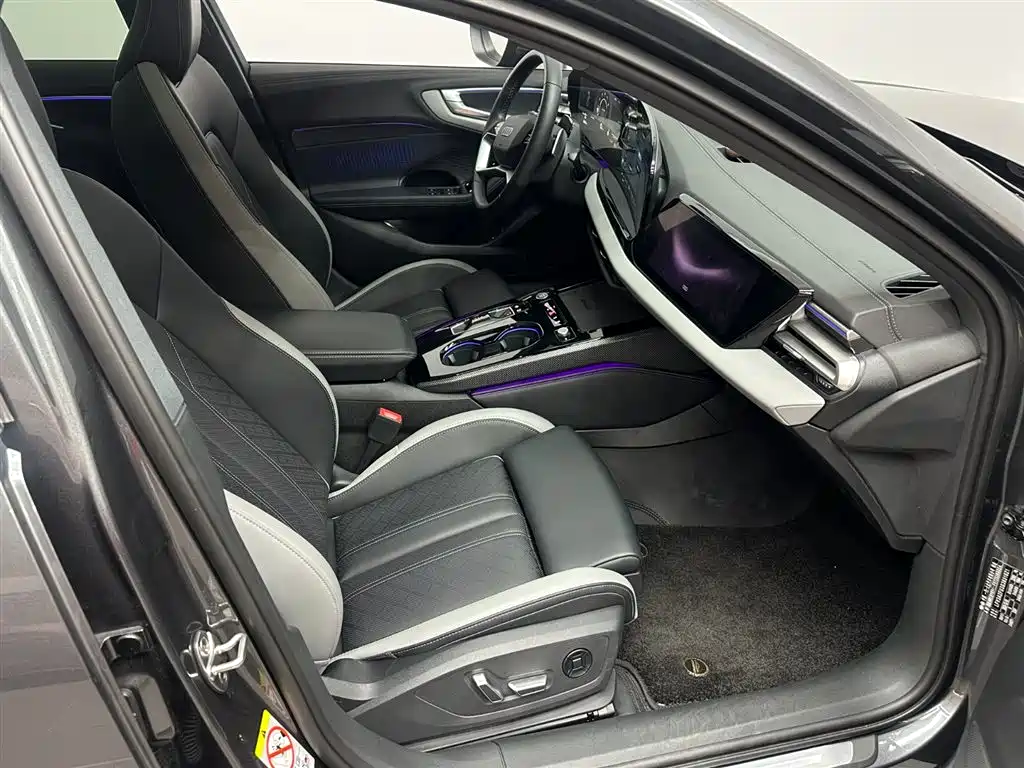 Audi A5L — миниатюра 14