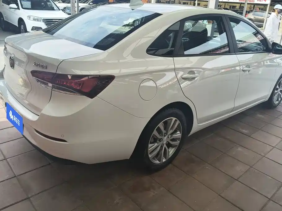 Buick Excelle — миниатюра 3