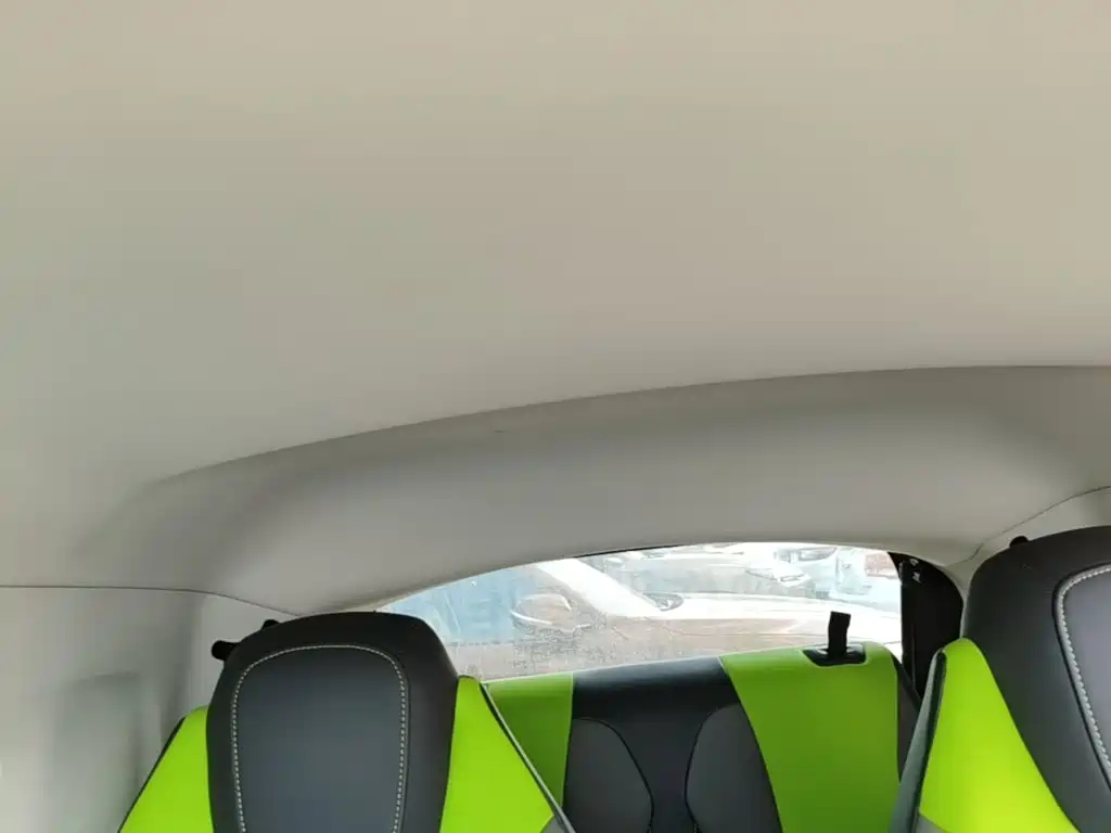 Roewe Clever — миниатюра 18
