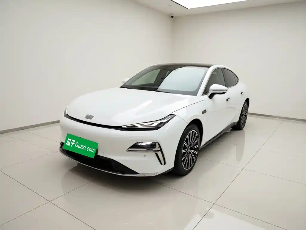 Geely Galaxy Galaxy 8 8 2025 130km EM-i Flagship