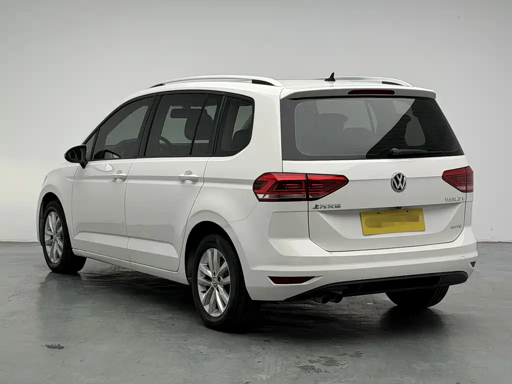 Volkswagen Touran — миниатюра 4