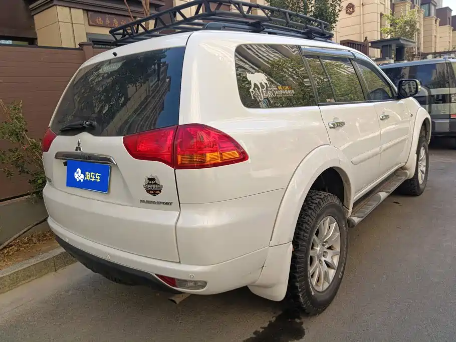Mitsubishi Pajero Sport — миниатюра 2