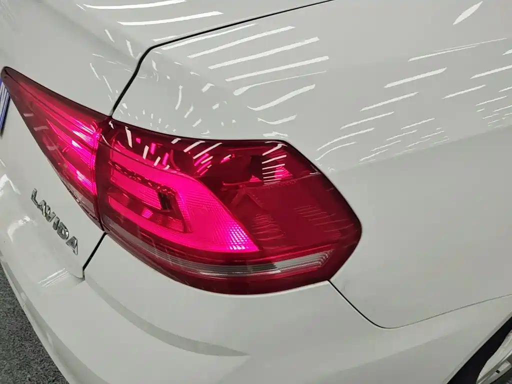 Volkswagen Lavida — миниатюра 8