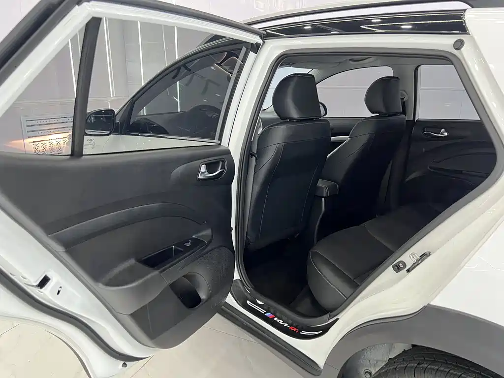 Kia KX1 — миниатюра 16
